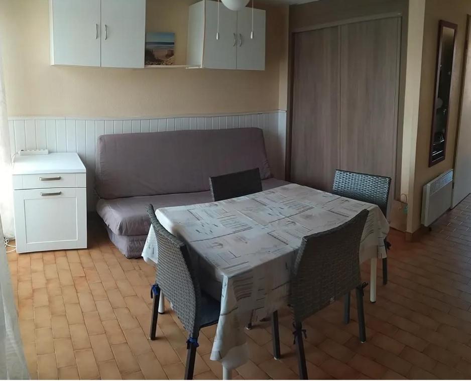 Appartement T2 Avec Piscine, Proche De La Plage Et Du Port Gruissan Bagian luar foto