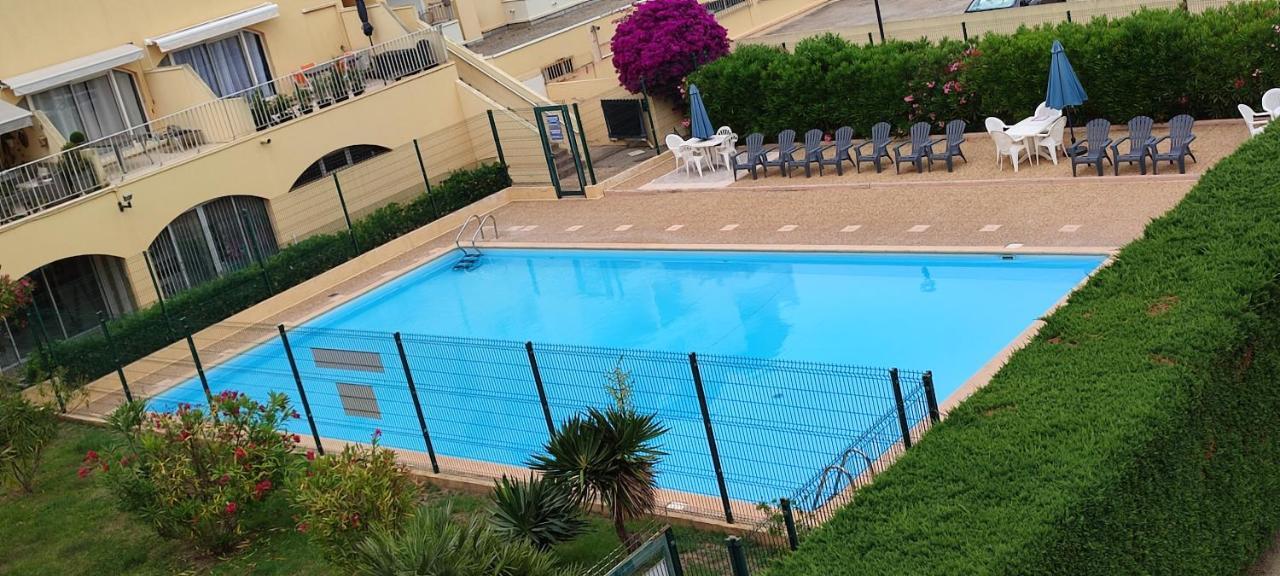 Appartement T2 Avec Piscine, Proche De La Plage Et Du Port Gruissan Bagian luar foto